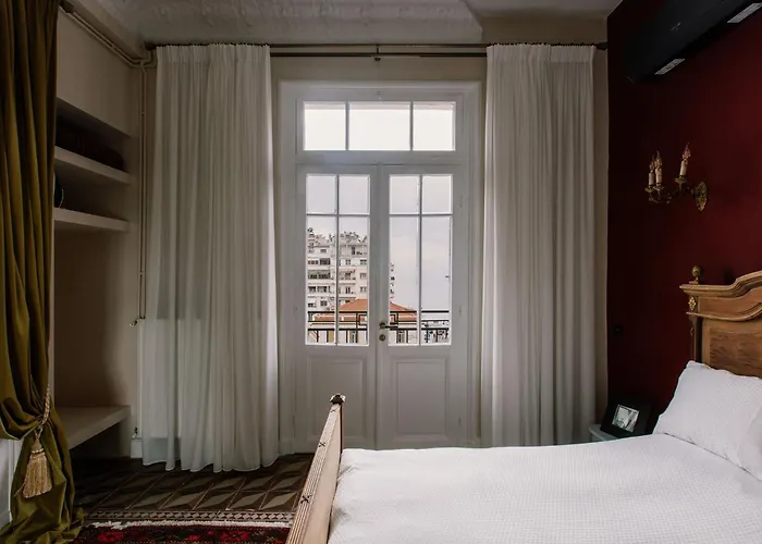 Historic Sea View Apartment, Downtown Apartment *