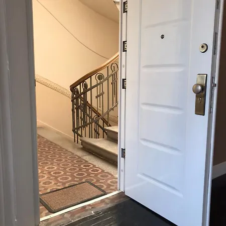 Historic Sea View Apartment, Downtown * Saloniki