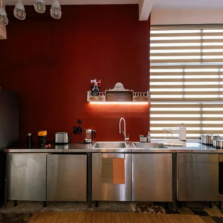 Historic Sea View Apartment, Downtown شقة سالونيك