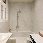 Historic Sea View Apartment, Downtown Apartment *