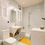 Historic Sea View Apartment, Downtown Thessaloniki