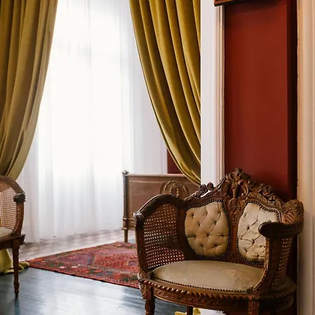 Historic Sea View Apartment, Downtown شقة *