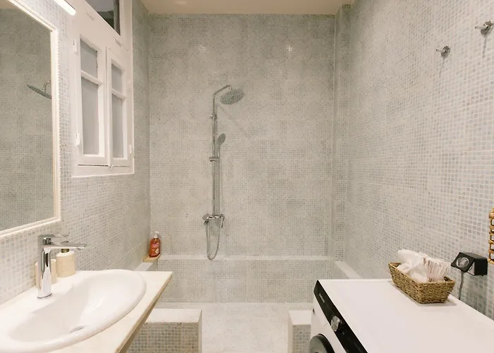Historic Sea View Apartment, Downtown Appartement *