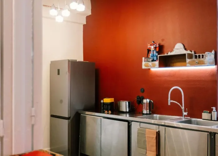 Historic Sea View Apartment, Downtown Thessalonique